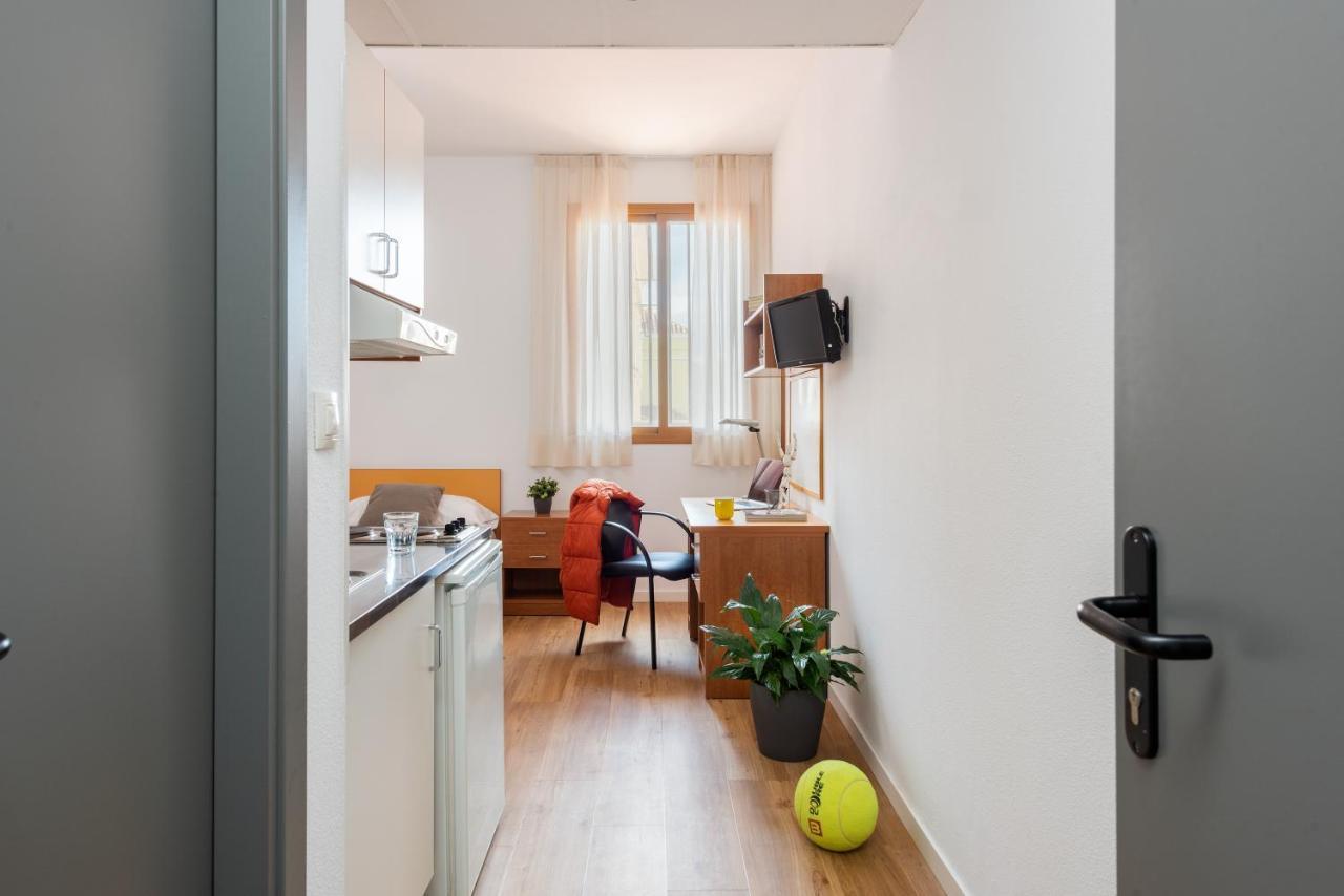 Micampus Bormujos Student Residence Экстерьер фото